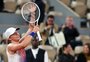 Iga Swiatek comemora aniversário com vaga nas oitavas de Roland Garros