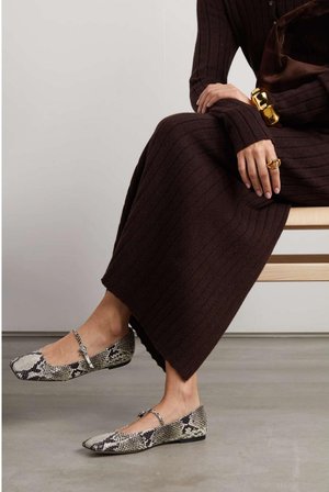 Net-a-porter e Gianvito Rossi / Divulgação