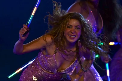 Colombian singer Shakira performs during the worldwide launch of her 'Las Mujeres ya no Lloran' tour at Nilton Santos stadium in Rio de Janeiro on February 11, 2025. (Photo by Pablo PORCIUNCULA / AFP)Editoria: ACELocal: Rio de JaneiroIndexador: PABLO PORCIUNCULASecao: culture (general)Fonte: AFPFotógrafo: STF<!-- NICAID(15978558) -->