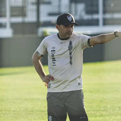 O técnico Iarley comanda primeiro treino no Santa Cruz no Estádio dos Plátanos, em Santa Cruz do Sul, na véspera do jogo contra o Inter, pelo Gauchão.<!-- NICAID(15671578) -->