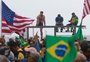 Apoiadores de Bolsonaro pedem anistia aos condenados por 8 de Janeiro e exibem faixas contra STF em ato no Rio