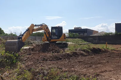 Iniciada obra de construção de muro de proteção contra enchente no bairro Rio Branco, em Canoas<!-- NICAID(15997523) -->