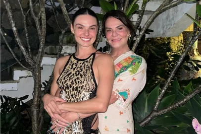 Rosalba Nable e a filha, Isis Valverde <!-- NICAID(15907557) -->