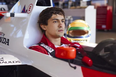 SENNA. (L to R) PÃ¢mela TomÃ© as Xuxa Meneghel, Gabriel Leone as Ayrton Senna in Senna.<!-- NICAID(15911904) -->