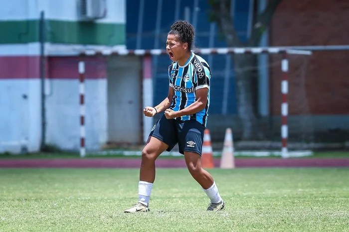 Atacante Maria do Grêmio foi uma das convocadas (sub-17) - - Caroline Motta / Grêmio/Divulgação