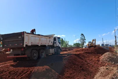 PORTO ALEGRE, RS, BRASIL - 13/10/2025 - Chegou ao fim a ação judicial movida pela prefeitura de Porto Alegre contra 57 famílias que resistiam em sair de parte do dique de proteção do bairro Sarandi, na Zona Norte de Porto Alegre. (Foto: Paulo Rocha/Agencia RBS)<!-- NICAID(16145577) -->
