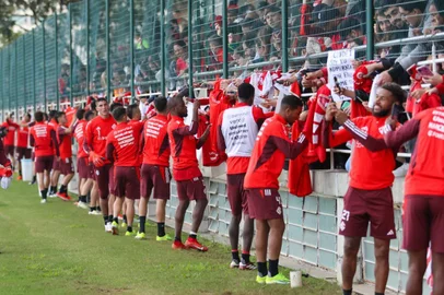 Inter fez treino aberto na PUCRS