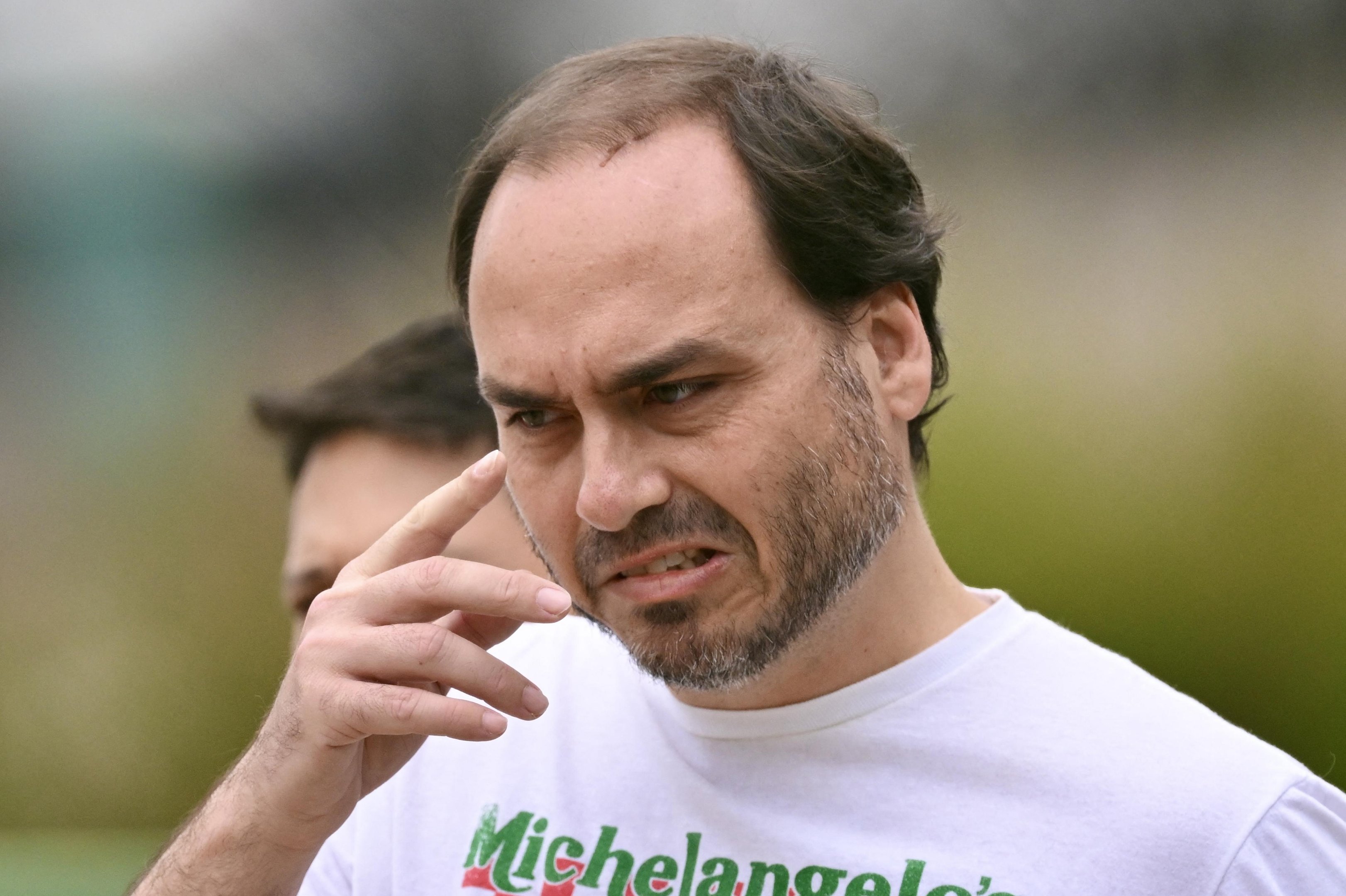 Carlos Bolsonaro implode alian&ccedil;a de direita em Santa Catarina e deixa Esperidi&atilde;o Amin a ver navios