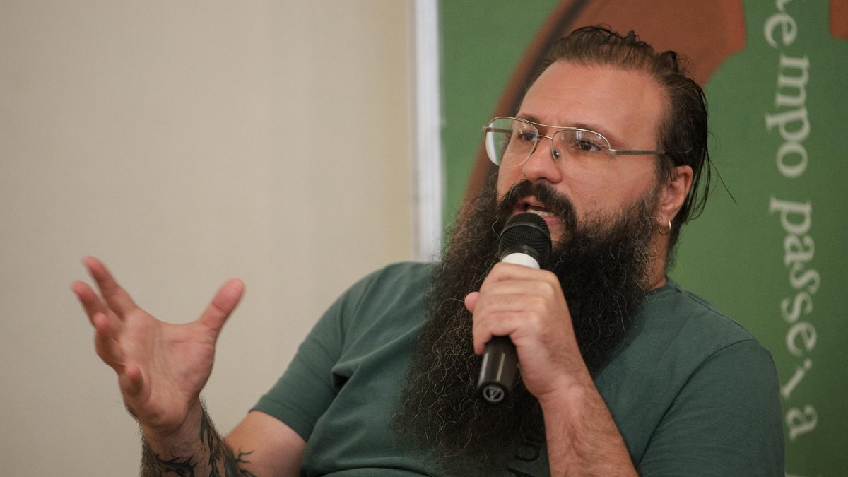 Jornalista Carlos Rollsing será Cidadão Emérito