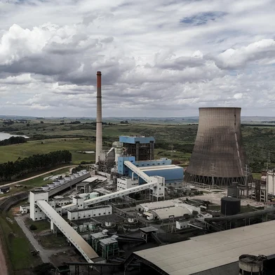 Candiota, RS, Brasil - 27/01/2025 - Após decreto federal, Usina Termoelétrica de Candiota paralisa operações e gera incertezas quanto a demissões e economia local. A região concentra 38% da capacidade de mineração de carvão e chegou a produzir 300 megawats e vendia aproximadamente 1 milhão de reais de energia por dia. FOTO: JONATHAN HECKLER, AGÊNCIA RBS<!-- NICAID(15962601) -->