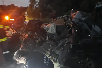Acidente deixa uma pessoa morta na RS-122, em Ipê<!-- NICAID(15046546) -->