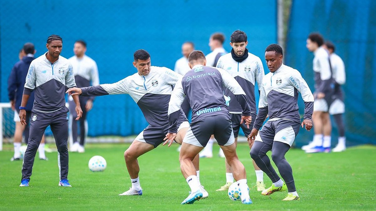 Grêmio encara o Atlético-MG em busca de recuperação no Brasileirão