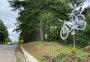 Ghost bike é instalada em Veranópolis para conscientizar sobre o cuidado com o ciclista 