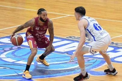 Caxias do Sul Basquete derrotou o Riachuelo-ARG no segundo jogo pela Interligas de Basquete<!-- NICAID(15542989) -->