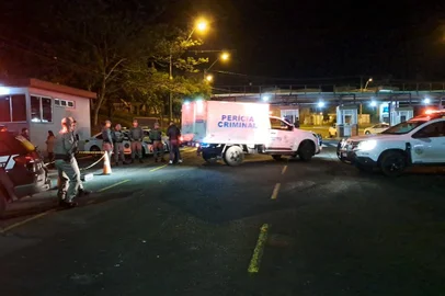 Jovem foi esfaqueado após briga<!-- NICAID(15545608) -->