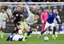 Em jogo com final emocionante, Manchester City empata com o Everton e deixa o Arsenal em vantagem na briga pela Premier League