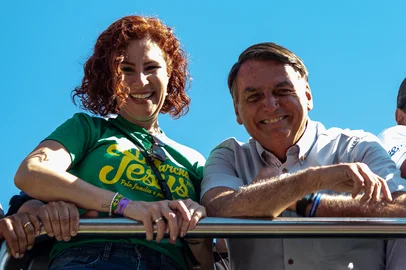 Bolsonaro participa da Marcha para Jesus em São PauloSP - MARCHA PARA JESUS/SÃO PAULO/BOLSONARO - POLÍTICA - O presidente Jair Bolsonaro (PL), a deputada Carla Zambelli (PL-SP) e o deputado e pastor Marco Feliciano (PL-SP)   participam da Marcha para Jesus, na zona norte de São Paulo, neste sábado, 9 de julho de 2022. A marcha começou por   volta das 10h, na altura da estação da Luz, no Centro da cidada, e seguiu cerca de 3,5 km em caminhada até a Praça   Heróis da Força Expedicionária Brasileira, na Zona Norte.    09/07/2022 - Foto: ALLISON SALES/FOTORUA/ESTADÃO CONTEÚDOEditoria: POLÍTICALocal: SÃO PAULOIndexador: ALLISON SALESFotógrafo: FOTORUA<!-- NICAID(15145498) -->