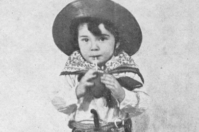 Em 1939, menino Arâmis Silveira, em Novo Hamburgo<!-- NICAID(15921101) -->