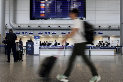 PORTO ALEGRE, RS ,BRASIL, 27.02.2025: Retomada do Aeroporto Internacional Salgado Filho na capital. Foto: Camila Hermes/Agencia RBS<!-- NICAID(15985492) -->