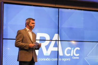 Reunião-almoço da CIC agora tem novo formato. Na foto, Celestino Loro, presidente da entidade.<!-- NICAID(15061857) -->