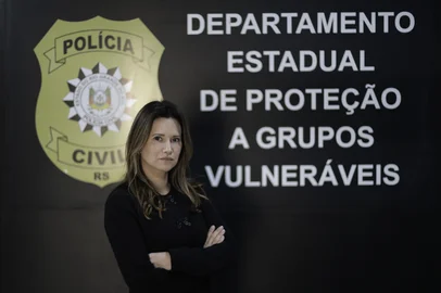 PORTO ALEGRE, RS, BRASIL, 10-07-2026: Retrato da delegada Marina Dillenburg, para matéria sobre lançamento do protocolo para pessoas desaparecidas. (Foto: André Ávila/Agência RBS)Indexador: Andre Avila<!-- NICAID(16324810) -->