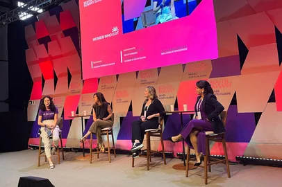 De banco digital a plataforma para gestantes: mulheres que criaram startups e depois as venderam startups discursam no South Summit 2025<!-- NICAID(16015070) -->