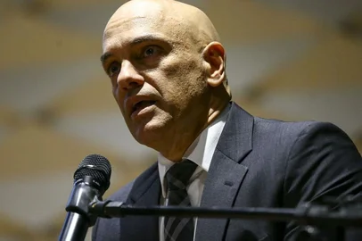 Moraes afirma que quem financiou e incentivou atos golpistas será punido<!-- NICAID(15317395) -->