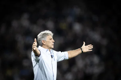 Renato Portaluppi como técnico do Vasco em partida cobtra o Fluminense pelo Campeonato Brasileiro 2026<!-- NICAID(16271974) -->