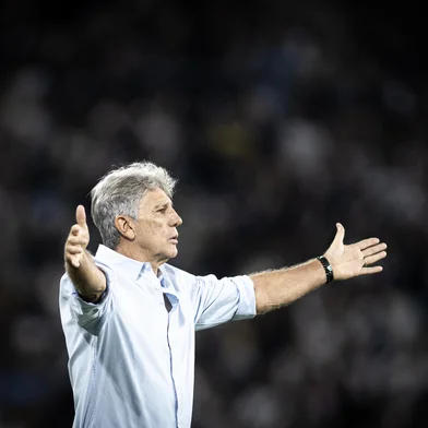 Renato Portaluppi como técnico do Vasco em partida cobtra o Fluminense pelo Campeonato Brasileiro 2026<!-- NICAID(16271974) -->