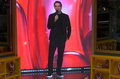 Apresentador emocionou finalistas.<!-- NICAID(16270652) -->