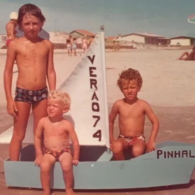 Duca Leindecker e seus irmãos<!-- NICAID(15948686) -->