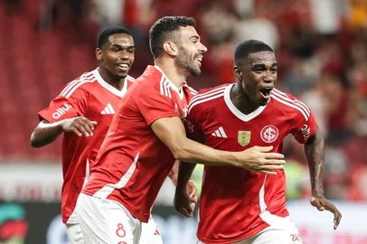 PORTO ALEGRE, RS, BRASIL, 21-01-2026: Internacional X Internacional de Santa Maria válido pelo Campeonato Gaúcho. Foto: Renan Mattos / Agência RBS<!-- NICAID(16208928) -->