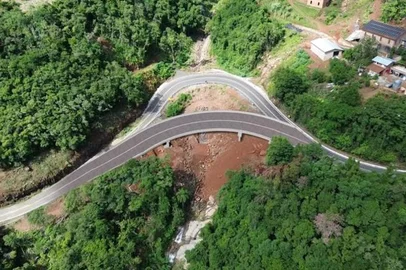 BR-470 ganhará dois viadutos entre Bento Gonçalves e Veranópolis.<!-- NICAID(16052897) -->