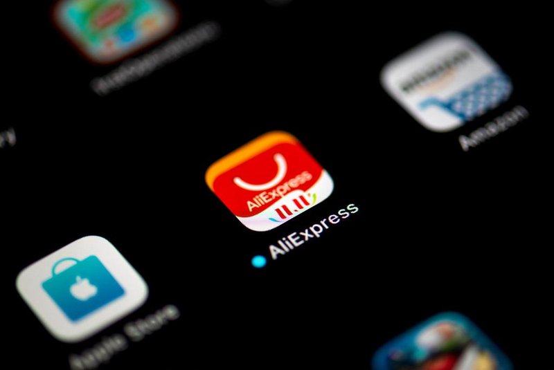 This photo taken on November 21, 2019, shows the logo of the smartphone app of Chinese online retail service Aliexpress displayed on a tablet screen in Paris. (Photo by Lionel BONAVENTURE / AFP)Editoria: FINLocal: ParisIndexador: LIONEL BONAVENTURESecao: economy (general)Fonte: AFPFotógrafo: STF<!-- NICAID(15531806) -->