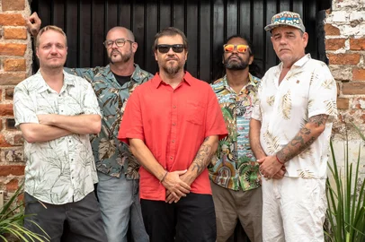 Ultramen<!-- NICAID(15976534) -->