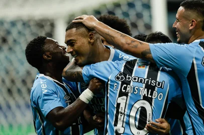 PORTO ALEGRE, RS, BRASIL, 07-02-2026: Jogo entre Grêmio x Novo Hamburgo, na Arena do Grêmio, neste sábado valendo classificação para a semifinal do Campeonato Gaúcho 2026. A partida única é válida pelas quartas de final do campeonato estadual. (Foto: André Ávila/Agência RBS)Indexador: Andre Avila<!-- NICAID(16220920) -->