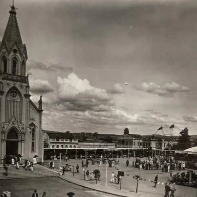 Igreja de Navegantes, em Porto Alegre, na década de 1930<!-- NICAID(15665440) -->
