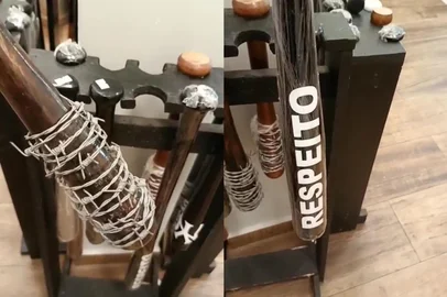 Arquivo pessoal / João Barcelos de Souza Junior BARRA DO RIBEIRO, RS, BRASIL - 23/01/2026 - Um desembargador pediu abertura de investigação do Ministério Público (MP) para apurar a fabricação e a venda de tacos de beisebol que, em seu entendimento, podem incitar à violência. A medida foi adotada após o magistrado encontrar em um restaurante de Barra do Ribeiro, na região metropolitana de Porto Alegre, tacos fabricados com inscrições de palavras como "respeito", "fiado" e "motivação" (Foto: Arquivo pessoal/João Barcelos de Souza Junior)<!-- NICAID(16210523) -->