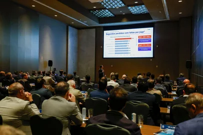 Reunião da CBF sobre as mudanças na regra<!-- NICAID(16343803) -->