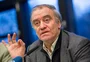 Estrelas dos palcos, maestro Valery Gergiev e soprano Anna Netrebko são pressionados a se afastar de Putin