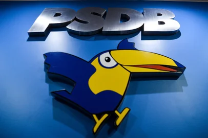 PSDB PODE APOIAR CANDIDATURA SIMONE TEBET*A PEDIDO DE GABRIEL GUEDES* DF - PSDB PODE APOIAR/CANDIDATURA SIMONE TEBET - POLÍTICA - Foto, Logo do PSDB. Nesta quinta (9) ocorre a reunião da executiva nacional do PSDB para determinar a coligação com o MDB para candidatura da Senadora Simone Tebet à presidência da República. 09/06/2022 - Foto: ANTONIO MOLINA/FOTOARENA/FOTOARENA/ESTADÃO CONTEÚDOEditoria: POLÍTICALocal: BRASÍLIAIndexador: ANTONIO MOLINAFonte: 2218742Fotógrafo: FOTOARENA<!-- NICAID(15119975) -->