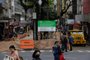 Porto Alegre, RS, Brasil, 18-10-2022: Obra do Quadrilátero Central, na avenida Otávio Rocha, está atrasada. Bloqueios e desvios atrapalham trânsito de veículos e pedestres. Foto: Mateus Bruxel/Agência RBSIndexador: Mateus Bruxel<!-- NICAID(15239015) -->