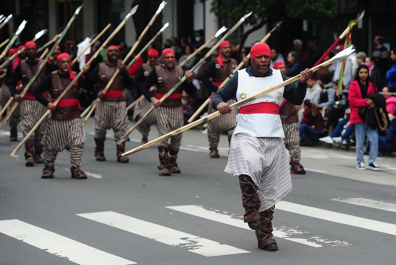 CAXIAS DO SUL, RS, BRASIL, 07/09/2022. Desfile de 7 de setembro em Caxias do Sul, com a participação de 42 entidades, civis e militares. (Bruno Todeschini/Agência RBS)<!-- NICAID(15199346) -->