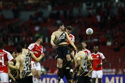 PORTO ALEGRE, RS, BRASIL - 11/08/2024 - CAMPEONATO BRASILEIRO: INTERNACIONAL x ATHLETICO PARANAENSE - SÉRIE A - FOTO: ANDRÉ ÁVILA, AGÊNCIA RBSIndexador: Andre Avila<!-- NICAID(15838102) -->