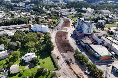 Obras em Caxias do Sul com bloqueio de trãnsito<!-- NICAID(15735004) -->