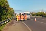 Jovem de 22 anos morre após colisão de moto com caminhão na freeway