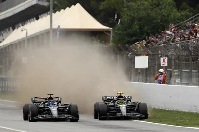 Mercedes, F-1, George Russell, Lewis Hamilton