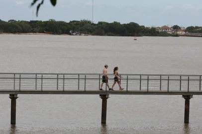Porto Alegre, RS, Brasil - Clima na capital.<!-- NICAID(15920015) -->