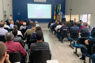 Concessão de serviços funerários de Caxias do Sul é debatida em audiência pública <!-- NICAID(15712012) -->