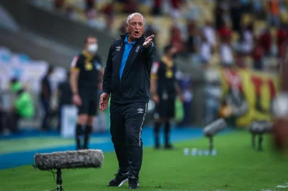 Gremio x FlamengoRS - FUTEBOL/COPA DO BRASIL 2021 /GREMIO X FLAMENGO - ESPORTES - Lance da partida entre Gremio e Flamengo disputada na noite desta quarta-feira, no estÃ¡dio MaracanÃ£, no Rio de Janeiro, valida pela da Copa do Brasil 2021. FOTO: LUCAS UEBEL/Grêmio/DivulgaçãoEditoria: SPOLocal: Rio de JaneiroIndexador: Lucas UebelSecao: futebolFonte: Gremio.netFotógrafo: Gremio x Flamengo<!-- NICAID(14890823) -->